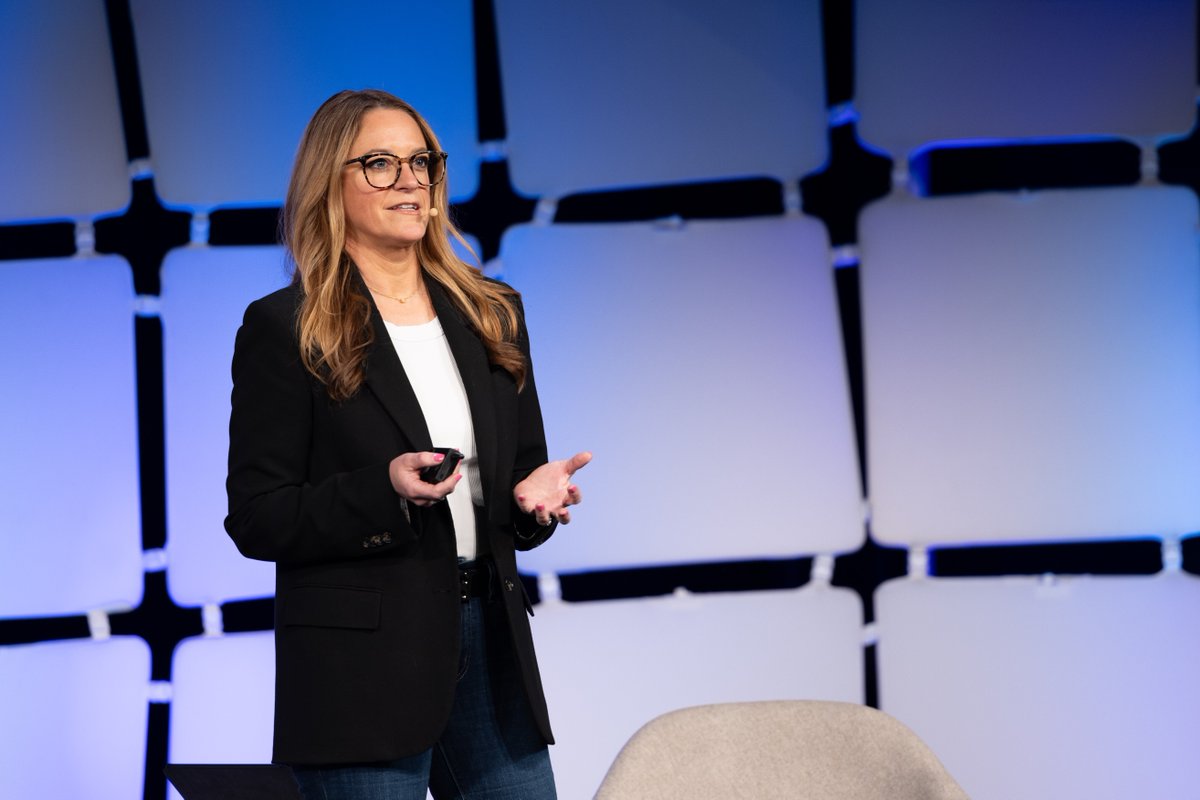 NVIDIAAI's tweet image. 🎥 Watch our VP of AI, @karibriski, and @techreview's @mat as they explore how #generativeAI is transforming the approach to global challenges. ➡️ nvda.ws/3WxHra1
Tune in to see how innovation meets impact.🌍 #EmTechDigital