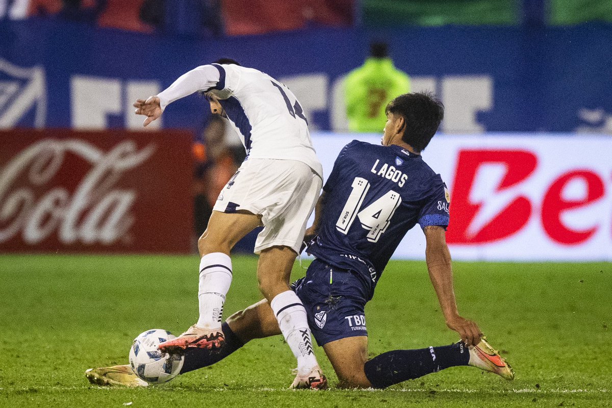 Feliz por el triunfo y por el debut con esta camiseta!
Vamos por mas <a href="/Velez/">Vélez Sarsfield</a> 💪