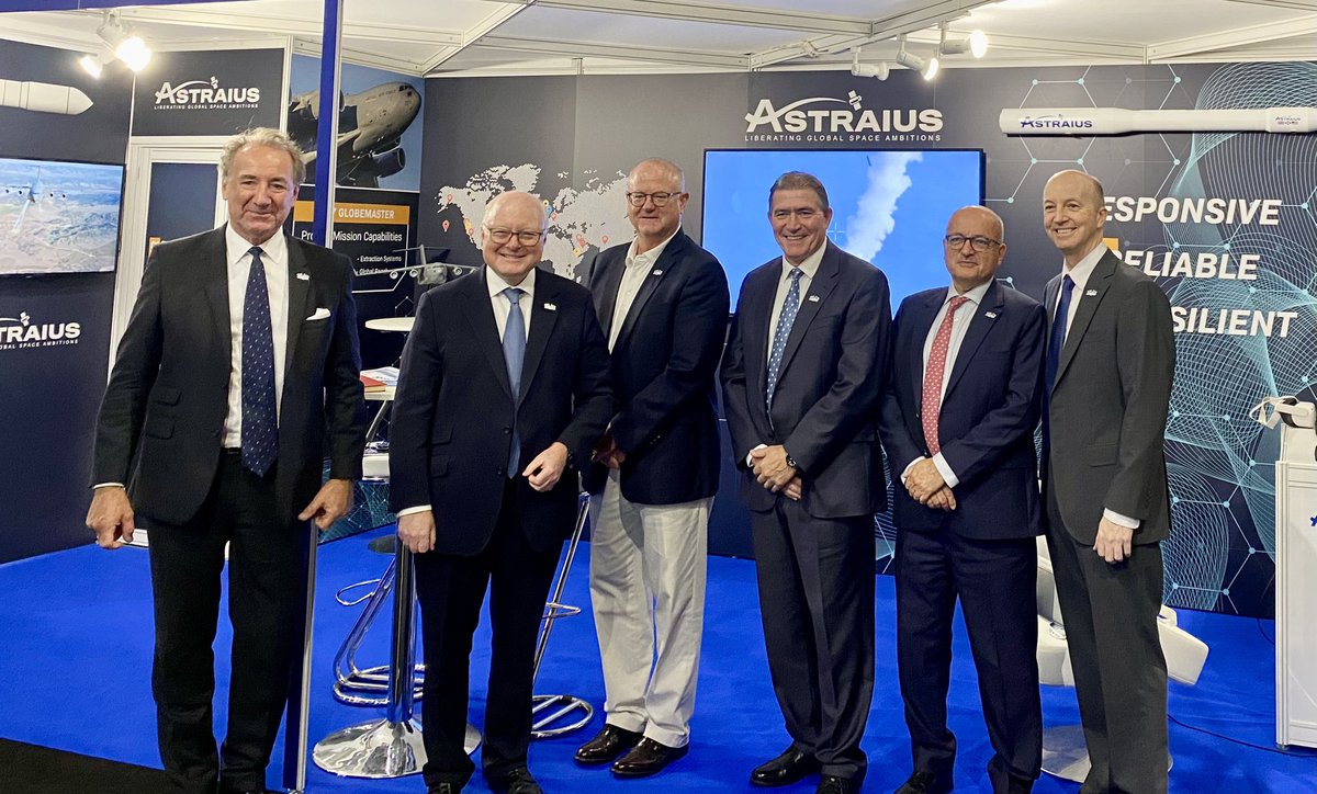 Great to be with my colleagues at <a href="/AstraiusL/">Astraius Launch 🇬🇧🏴󠁧󠁢󠁳󠁣󠁴󠁿🇺🇸</a> for Day 1 of the Farnborough Airshow, demonstrating our responsive satellite launch capability. Joined by Sir George Zambellas and Kevin Seymour <a href="/CEOASTRAIUS/">kevinseymour</a> <a href="/spacegovuk/">UK Space Agency</a>