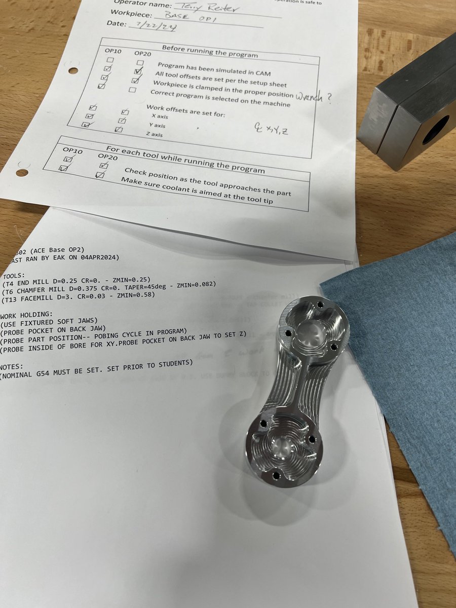 teachreit's tweet photo. First part completed!  More to come. #AOMC  #ACEBootcamp https://t.co/vVklhgb47x