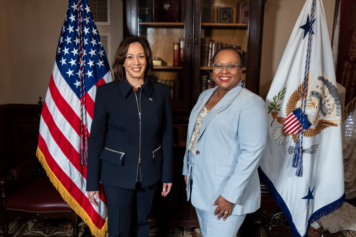Earlier this year, I had the honor of attending the #CALeg Democratic Caucus Reception, where Vice President Kamala Harris discussed the crucial role of state and federal collaboration. Her words were inspiring and reinforced our shared commitment to working together for the