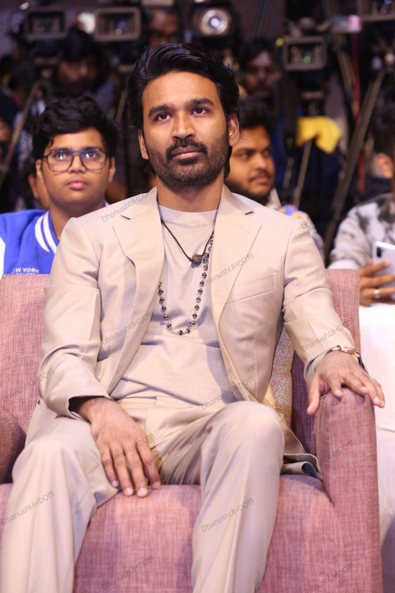 dhanushUHD_offl's tweet photo. #RaayanPreRelease Event Stills !!
#Raayan | #RaayanFromJuly26 | @dhanushkraja https://t.co/z0HUiWXNoy