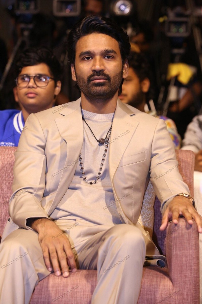 dhanushUHD_offl's tweet photo. #RaayanPreRelease Event Stills !!
#Raayan | #RaayanFromJuly26 | @dhanushkraja https://t.co/z0HUiWXNoy