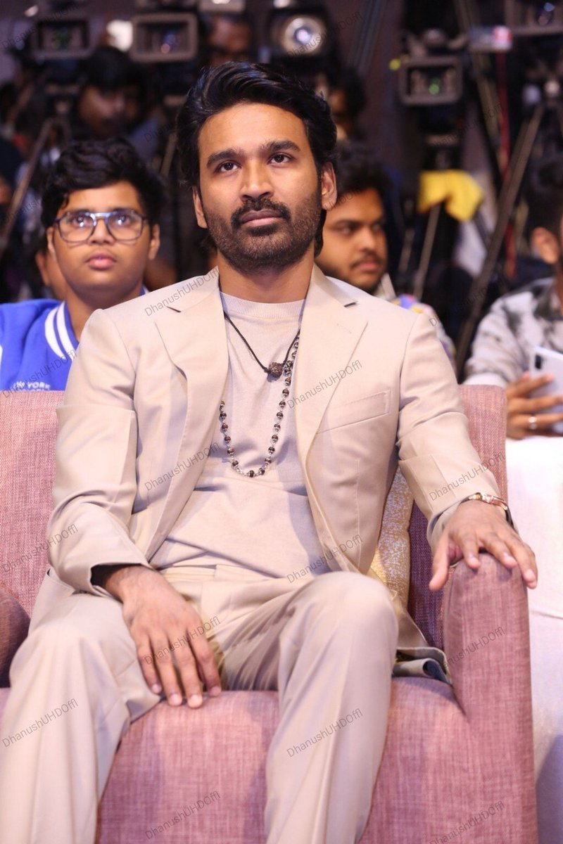 dhanushUHD_offl's tweet photo. #RaayanPreRelease Event Stills !!
#Raayan | #RaayanFromJuly26 | @dhanushkraja https://t.co/z0HUiWXNoy