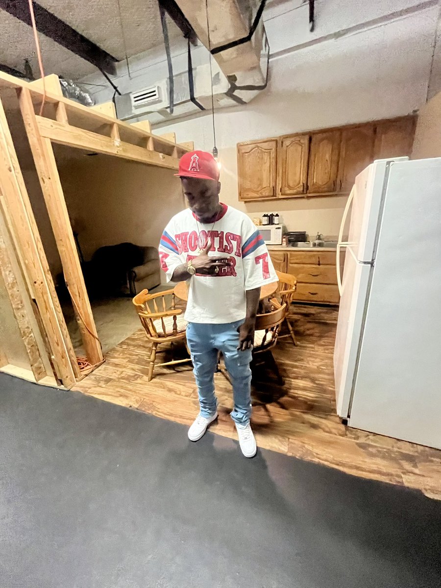Kane_Wonder's tweet photo. TAKE THIS SHIT OVER IN SIX months. 🎤🎥.. https://t.co/joyA9TbfFp