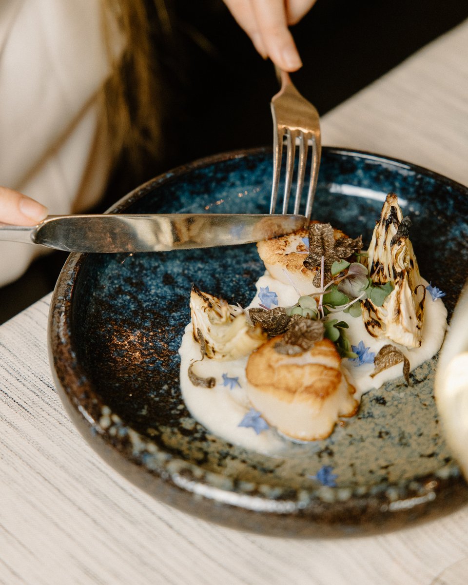 Get swept away by the allure of the ocean with Braidwood Tavern's "Tide to Table" dinner menu.

From the mouthwatering Scallop Seamare to the iconic Black Cod, each dish is a masterpiece of coastal inspiration and culinary artistry.

Available as of July 24th.