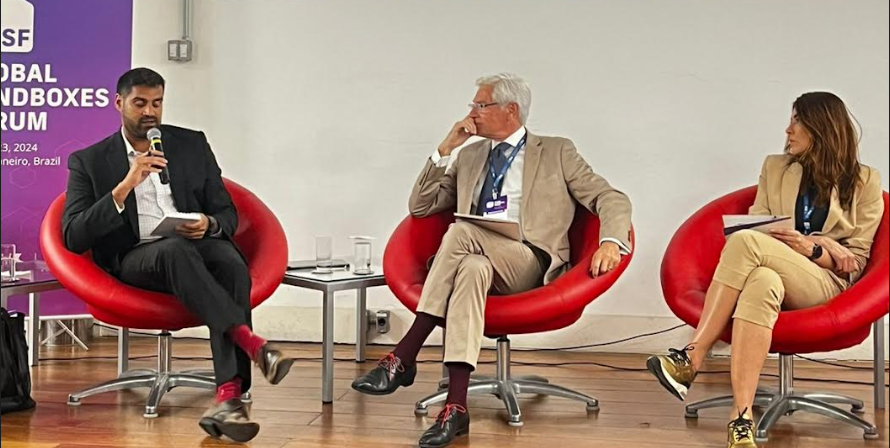 Thedatasphere (@thedatasphere) on Twitter photo .<a href="/anjoumnooraniuk/">Anjoum Noorani</a> shares UK experience on #sandboxes, upcoming work on #AI and how regulation can catch up with this fast evolving market. .<a href="/anjoumnooraniuk/">Anjoum Noorani</a> shares UK experience on #sandboxes, upcoming work on #AI and how regulation can catch up with this fast evolving market.