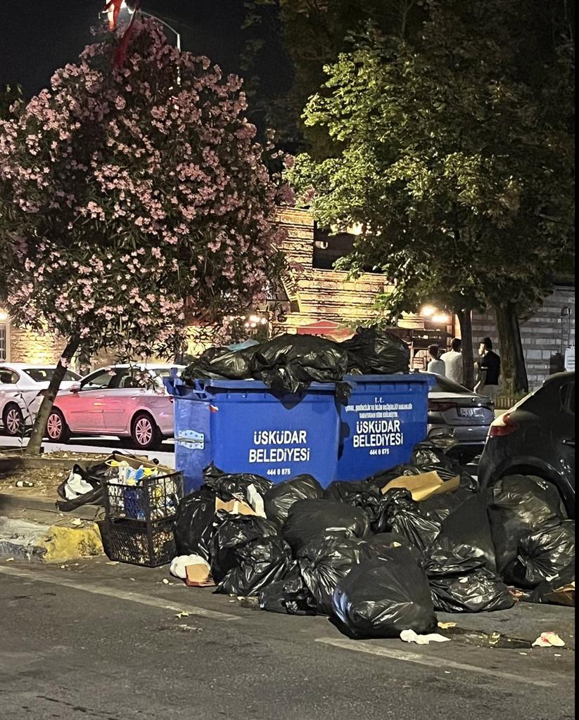 medyamuhtari's tweet photo. 🔴 İlber Ortaylı: Üsküdar CHP ile özüne dönmüş.

📍Özü sözü bu👇 Hele senesi dolsun, daha neler goreceksiniz. https://t.co/VwaPjKFxfM