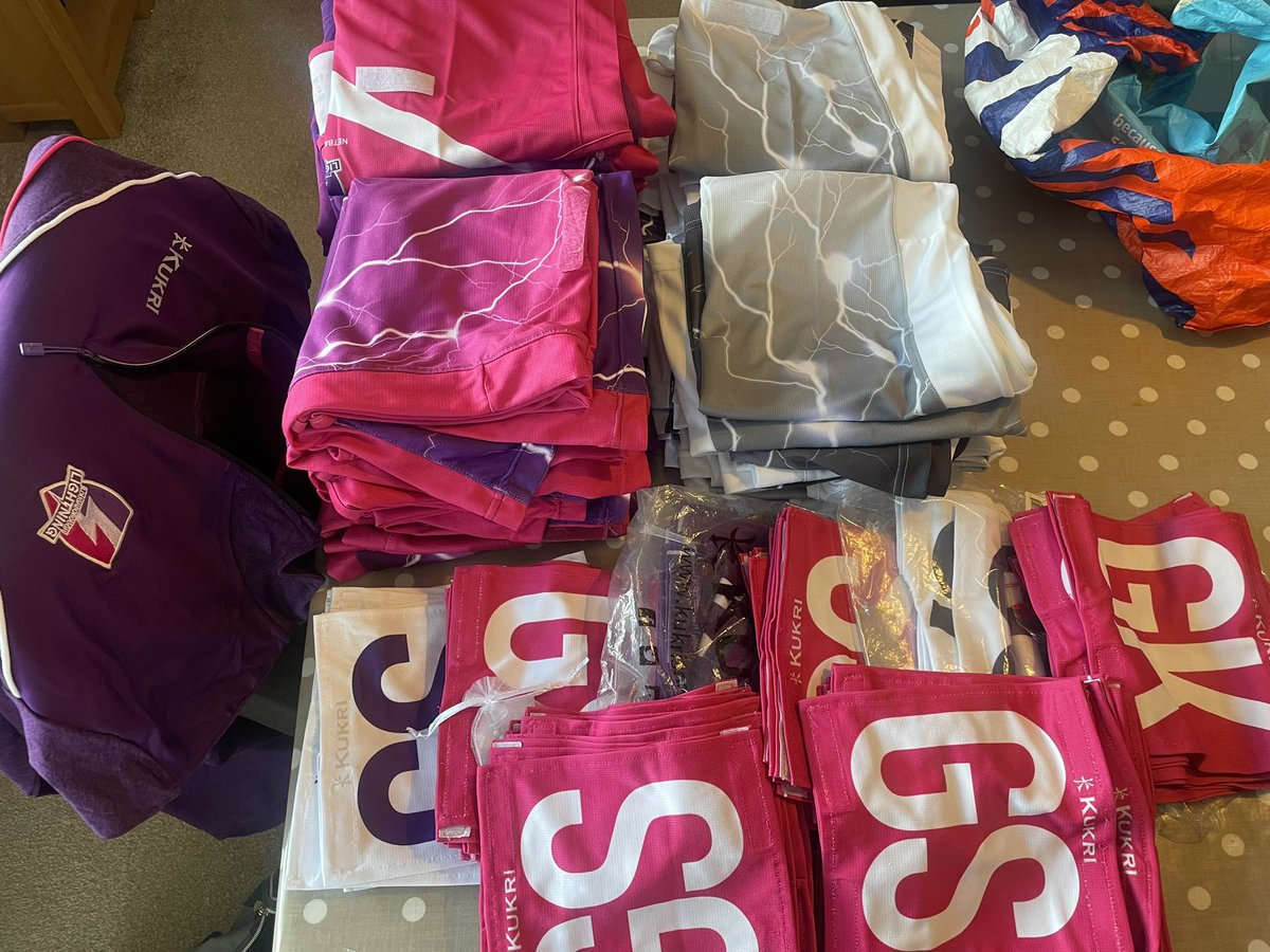 The Kelly Crew (Jo Kelly was Joanne Wilson) tweet media