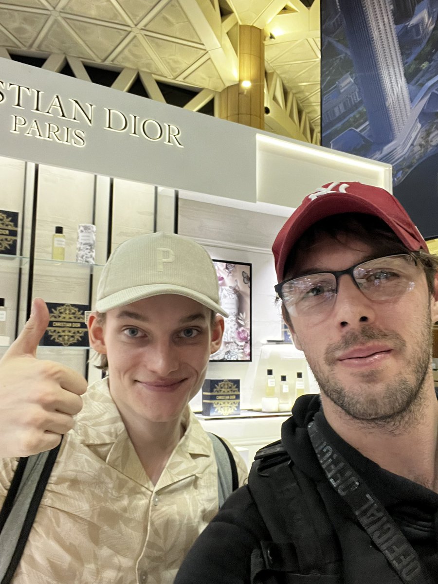 That was kinda cool <a href="/propernator/">prop</a> 

Thanks for the photo 🇸🇦🫡