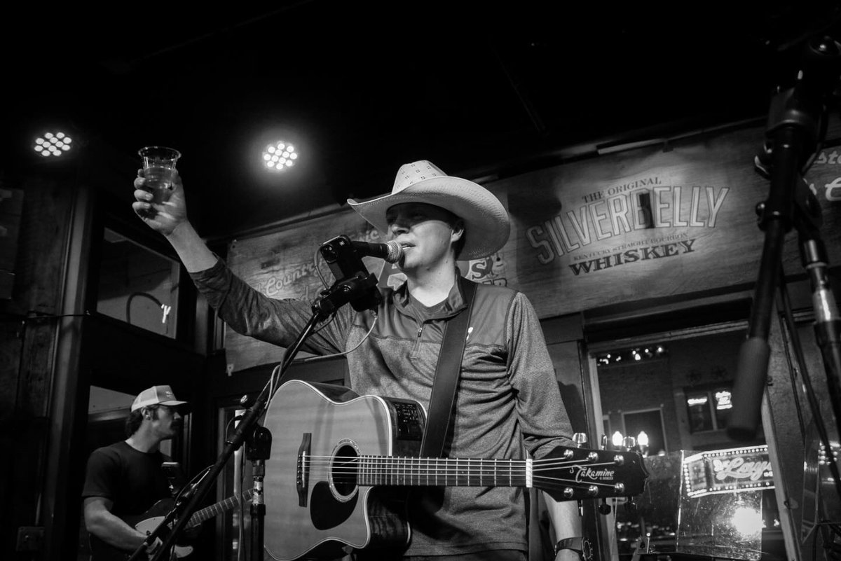 ajsgoodtimebar's tweet photo. Country Music from open to close only at AJ's.

🎸: @tunesfromtoto
📷: @tomportillo_photography
 
#KeepinItCountry 🤠 https://t.co/aFEI9XlNYM