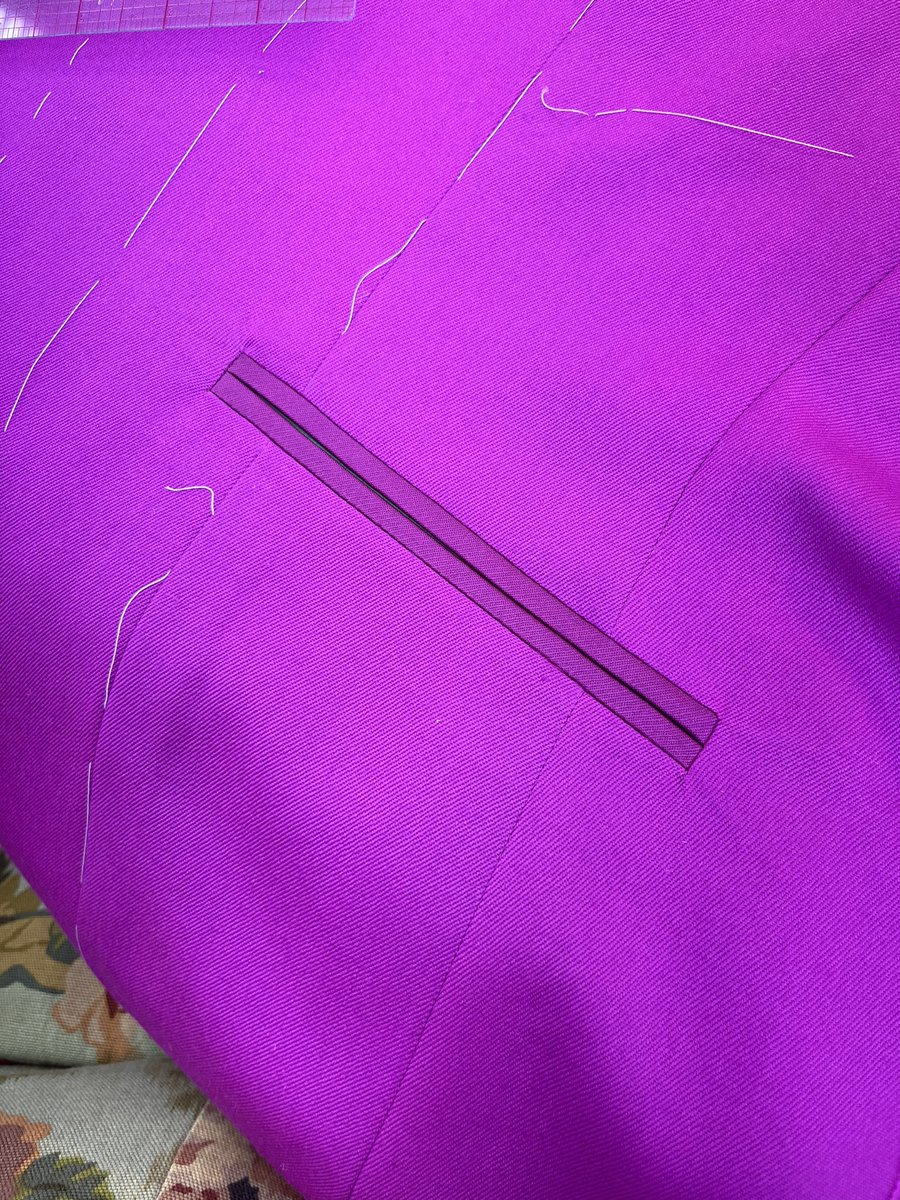 Hanging by a Thread 🧵🪡 tweet media