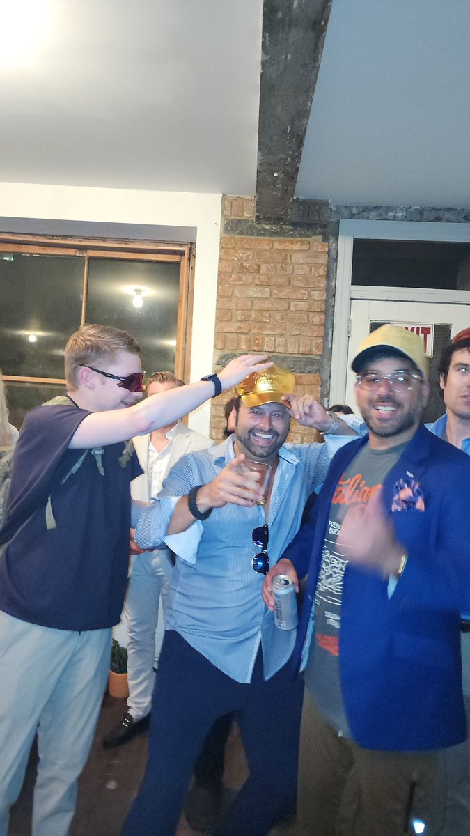 TheDrei's tweet image. Great Negroni night out w @KaelanDC @XVALA, @DBSporn, and @RaheemKassam for a @im_1776 social networking and meeting awesome people