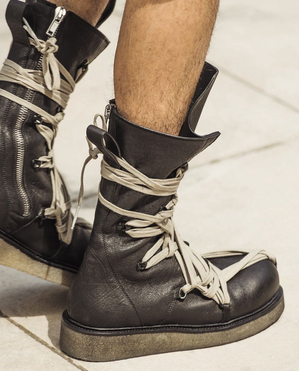 FinalBlow_Chi's tweet photo. Rick Owens SS20 https://t.co/6vsN4cGomE