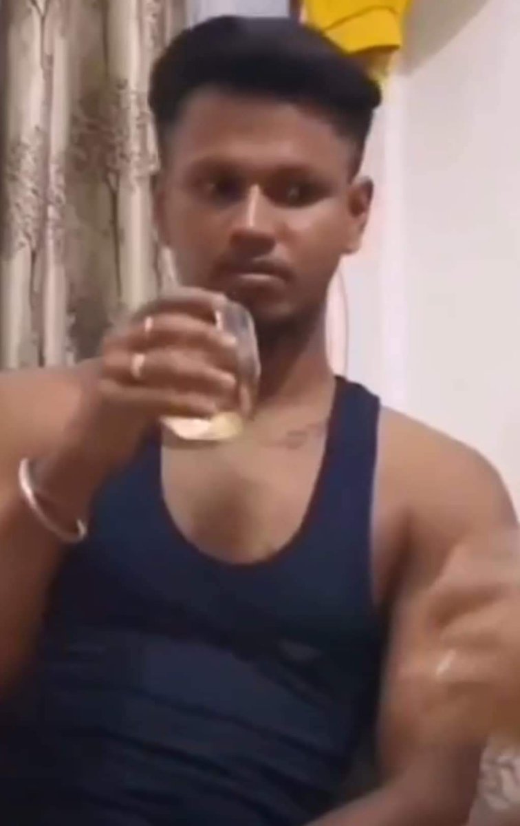 HPhobiaWatch's tweet photo. Kolkata police has registered an FIR against him. He is untraceable at this point https://t.co/pR9xdxyypX