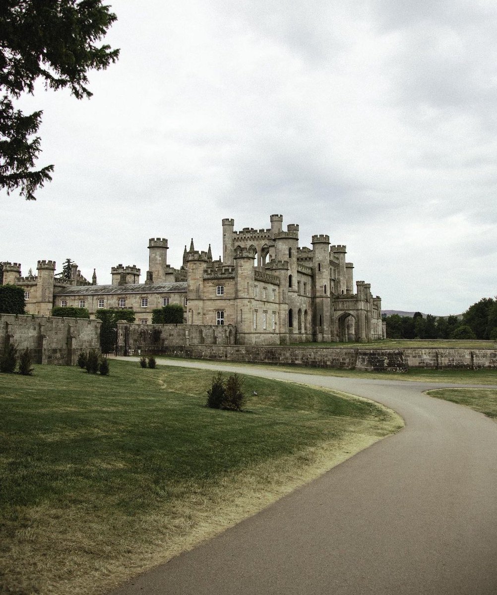ShiroNoOne's tweet photo. United Kingdom, Lake Districts  🏰🇬🇧 https://t.co/4mhgxJBf3z