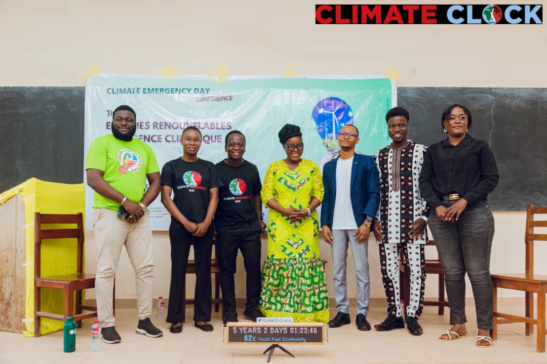 LogboMariam's tweet photo. CLIMATE EMERGENCY DAY

J'ai eu le plaisir de participer à la conférence des jeunes sur les énergies renouvelables et l'urgence climatique ce samedi 20 juillet à l'université d'Abomey-calavi organisé par #ClimateclockBénin.

#ActInTime
#ClimateClock
#ClimateEmergencyDay
#4Years https://t.co/N21hXjCKby