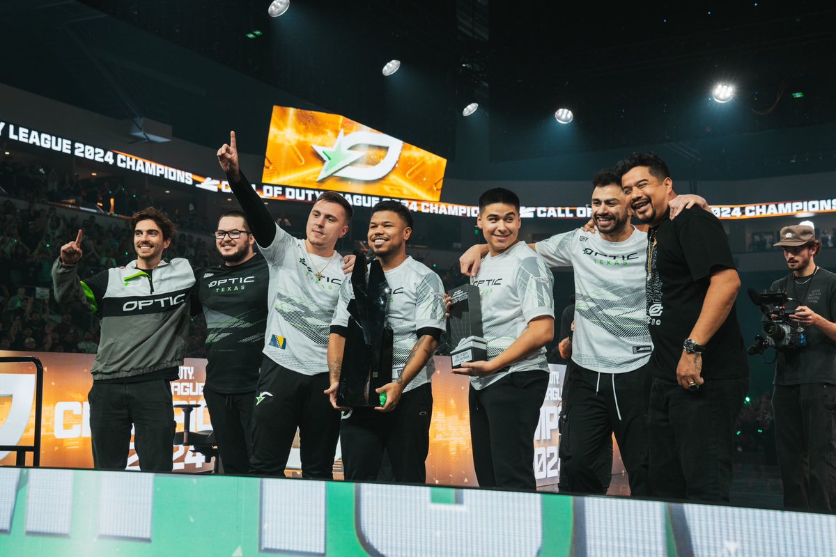 ScufGaming's tweet photo. What a weekend. https://t.co/jRuvb8YE6S