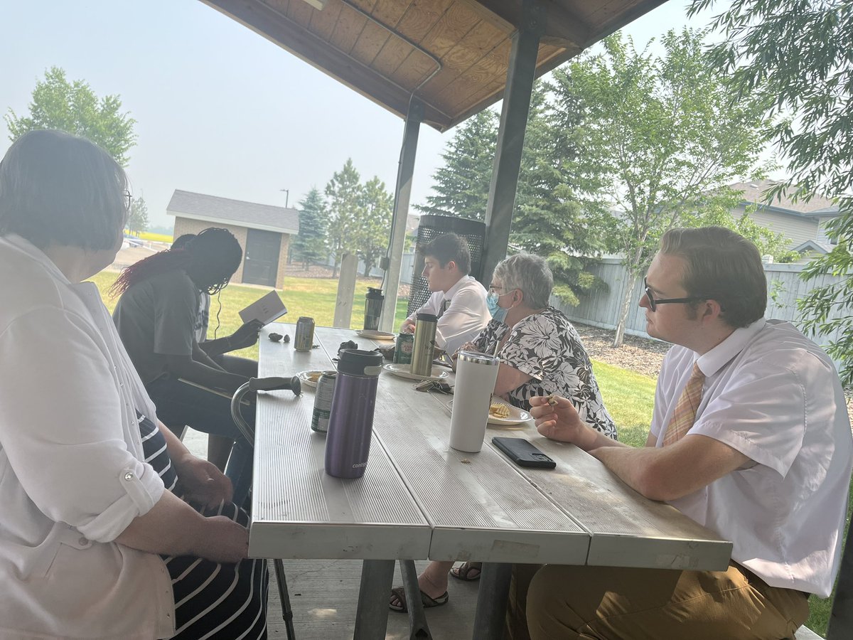 LearnsYoung's tweet image. Reading all book indigenous is our summer project. Our discoveries are shocking. Thanks to all the youth who have shown the interest! We are nearing the end and that excited us because that’s the beginning to our next project. 

#indigenousbooks
#indigenouscultures
#Southsudanese