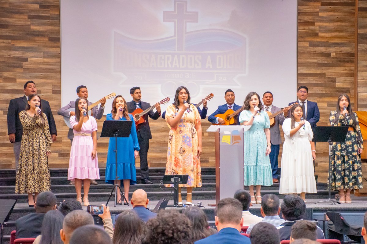 IBBLB's tweet photo. Tuvimos una tremenda asistencia este Domingo con 11 visitantes y una salvación, aún en medio del verano la asistencia no ha disminuido. Otra vez buena música, buen espíritu y un poderoso mensaje. ¡Dios es bueno!🙏

Youtube: https://t.co/2ovxrwPwFK https://t.co/rj8iEKQPql