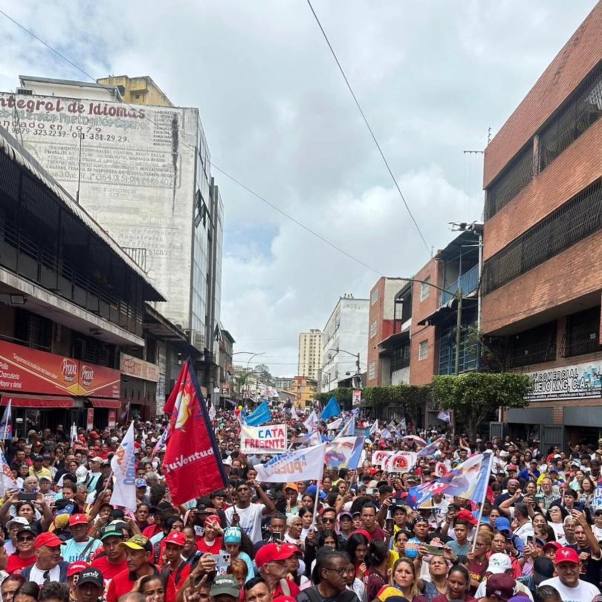 Hugo Martínez Pateti (@hugor_martinez) on Twitter photo En el municipio Guaicaipuro se escuchó con mucha fuerza y alegría el canto del Gallo Pinto Nico… 
¡Yo voy a mi gallo Nico! En el municipio Guaicaipuro se escuchó con mucha fuerza y alegría el canto del Gallo Pinto Nico… 
¡Yo voy a mi gallo Nico!
