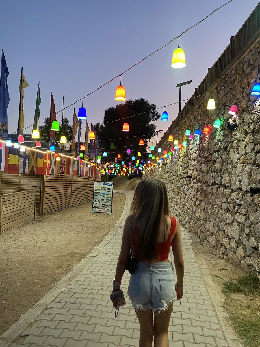 tld07's tweet photo. Bakin away nicely in turkey ❤️💚☀️☀️ https://t.co/pj4NHUMio8