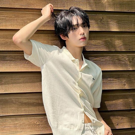 07hanpics's tweet photo. the boy i stan                         his art https://t.co/3gHJP9pTrj