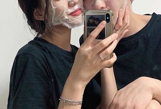 ᅠ
ᅠ
📍𝗦𝗶𝗻𝗴𝗮𝗽𝗼𝗿𝗲 

Stay for one night but not one night stand. Before we go on a cruise trip this noon.

Skin care is a must when I'm with her.
ᅠ
ᅠ