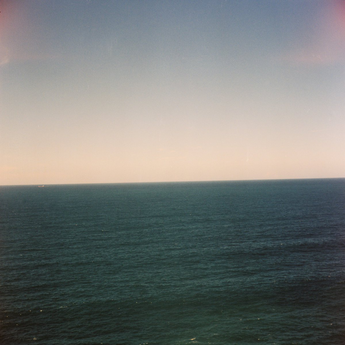 Frogtography_es's tweet photo. Mi increíble incapacidad para hacer un horizonte plano jaja
#analogic #mm #analogphotography #film #filmphotography #filmisnotdead #analogue #photography #analog #analogicphotography #mmfilm #kodak #analogica #photo #fotografiaanalogica #analogfilm #mmphotography #fotografia https://t.co/hO18zhxbDZ