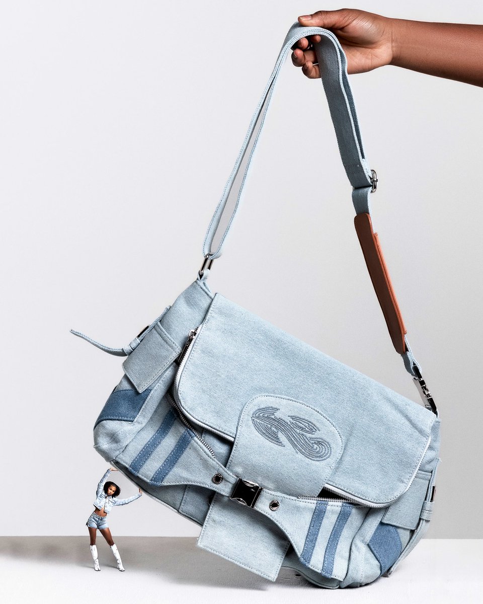 _telley_'s tweet image. Because who doesn’t love denim? 🤍 @vyrslo