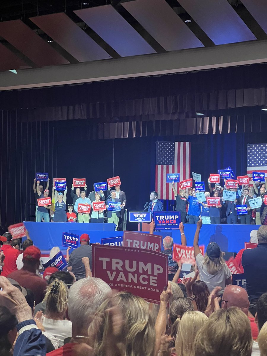 madeline_fening's tweet image. “I was told I get to debate Kamala Harris, and now Trump gets to debate her? I’m kinda pissed off about that.” -J.D. Vance at his Middletown rally @CityBeatCincy