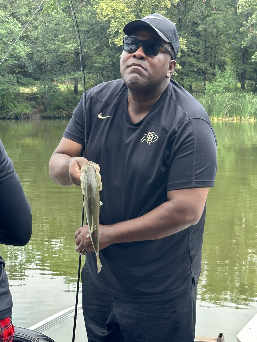 edeweysmith's tweet photo. BUFFS FAMILY… Our coach REFUSES to play fair!!! Although @DeionSanders catches EVERYTHING I did ok for my 1st time in a while….. smh! I was killing those bass!!!!!! lol
It’s gonna be a GREAT season!!!!!!
#SkoBuffs #WeComing #LakePrime https://t.co/e8ElD1Qtjx