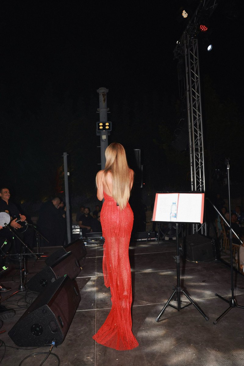 mayadiab's tweet photo. Lebanon, you always deliver ⭐️🇱🇧 Another memorable night in my beautiful country 🎤 #MayaDiab https://t.co/GkZro5LTp1
