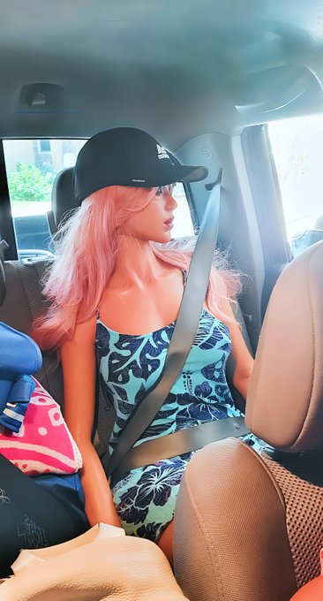 Headed To The Beach With Eileen😎  @realladydoll #irontechdoll #lovedoll #dollcompanion https://t.co/<a href="/tag/irontechdoll"class="tags">#irontechdoll</a><a href="/tag/lovedoll"class="tags"><span>#lovedoll</span></a><a href="/tag/dollcompanion"class="tags"><span>#dollcompanion</span></a>