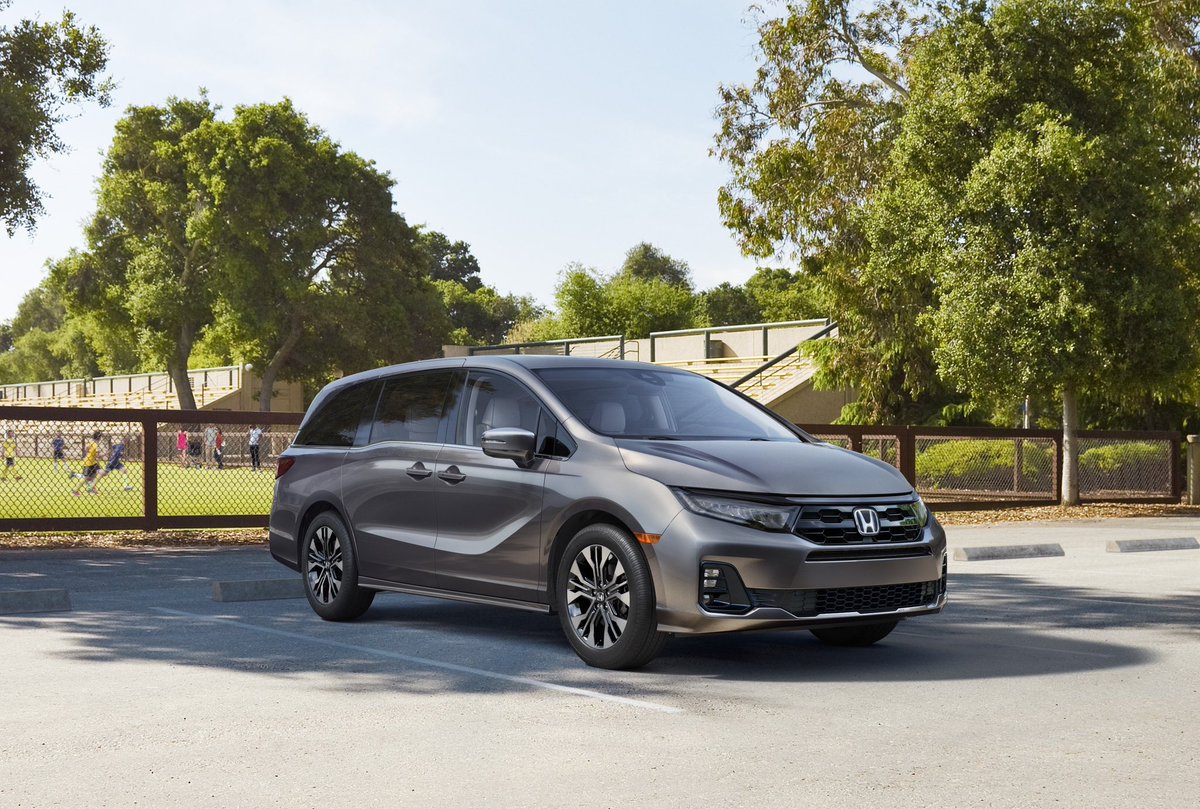 cole_marzen's tweet photo. The revised 2025 Honda Odyssey will arrive in U.S. showrooms on July 23 from $43,315. In addition, the well-equipped Odyssey Touring can be had from $48,005, while the range-topping Odyssey Elite comes in at $52,275. #Honda #HondaOdyssey #Odyssey #MPVs #minivans https://t.co/WwPFjOCIe5