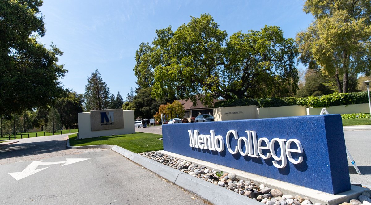 Internespo's tweet photo. ⭐️ Menlo College Men’s Soccer

Menlo College 🎓
📍 Atherton, CA 
⚽️ @MenloMSOC
🏟️ Wunderlich Field (200)
🏆 2016 Regular Season Champion
⚡️ NAIA · GSAC

Team info: https://t.co/s8hrStDw7i

#ECNL #CollegeSoccer #ItsOakTime