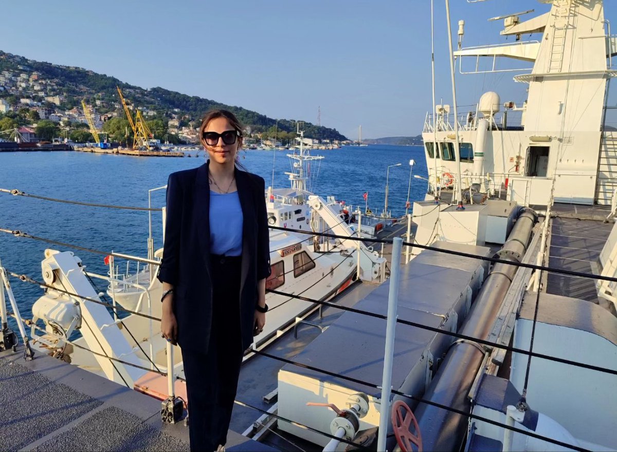 eylullunall's tweet photo. 🇹🇷📚⚓ https://t.co/sjEX2iKV8e