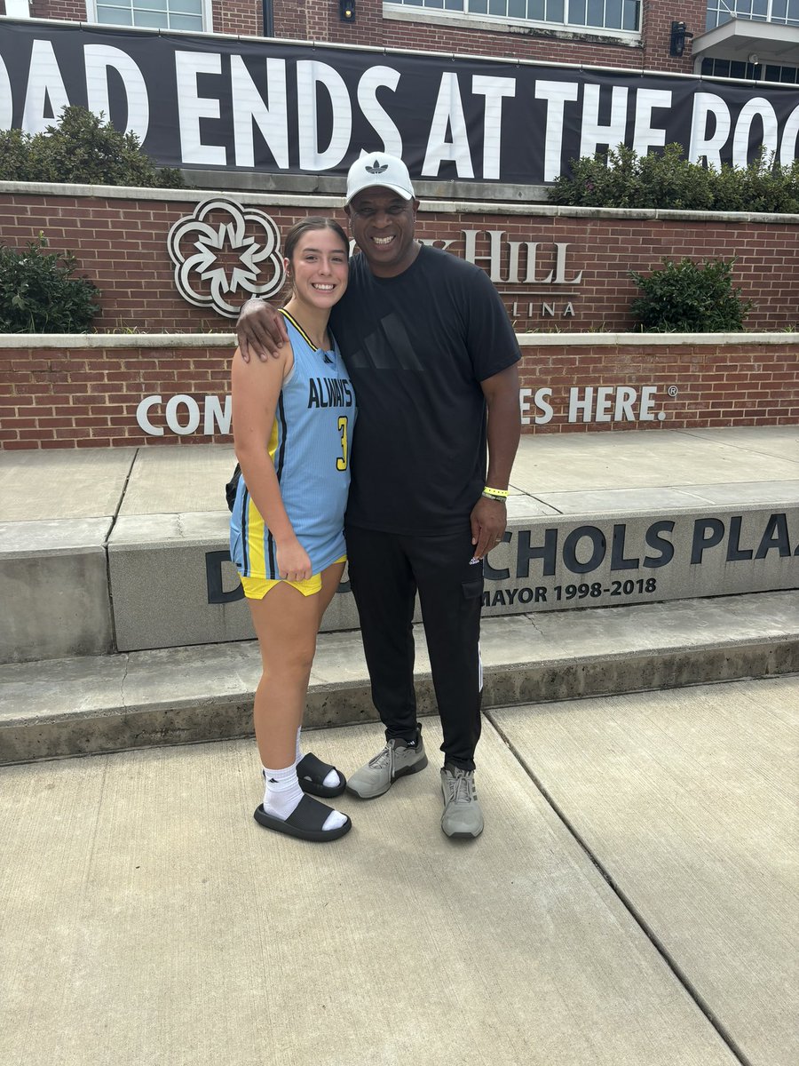 Ellianna Foley tweet media