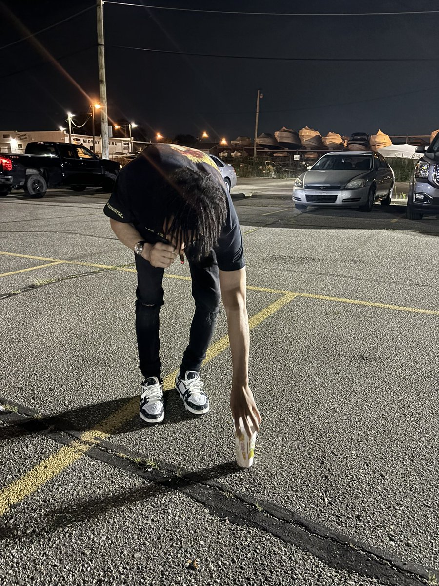 Detroit__Jayyy's tweet photo. Fuck em https://t.co/zA914w27WN