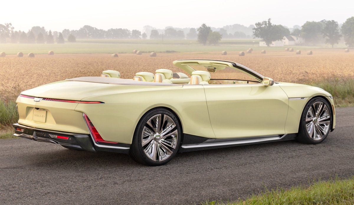 go2_cars's tweet image. Cadillac SOLLEI Concept: The Ultra Luxury 4-Seat Convertible
Video on YouTube 👉 youtu.be/yB19DhWKI9o
Join us as we explore the stunning design and luxurious interior  of this breathtaking concept car. 
#go2cars #CadillacSOLLEI #LuxuryConvertible