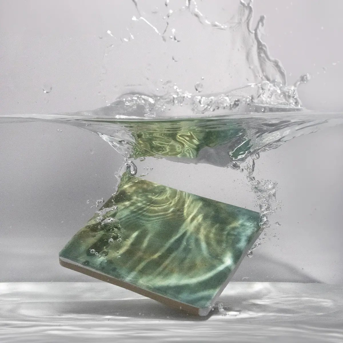 BigmatFontecha's tweet image. Sumérgete en la belleza de los espacios acuáticos con la colección AQUA de #WOWDesign 💦🛟
Añade un toque de calma y elegancia con estos diseños que evocan la esencia del mar 🌊 con una paleta de colores y superficies antideslizantes perfectas para tus zonas de piscina 🥰