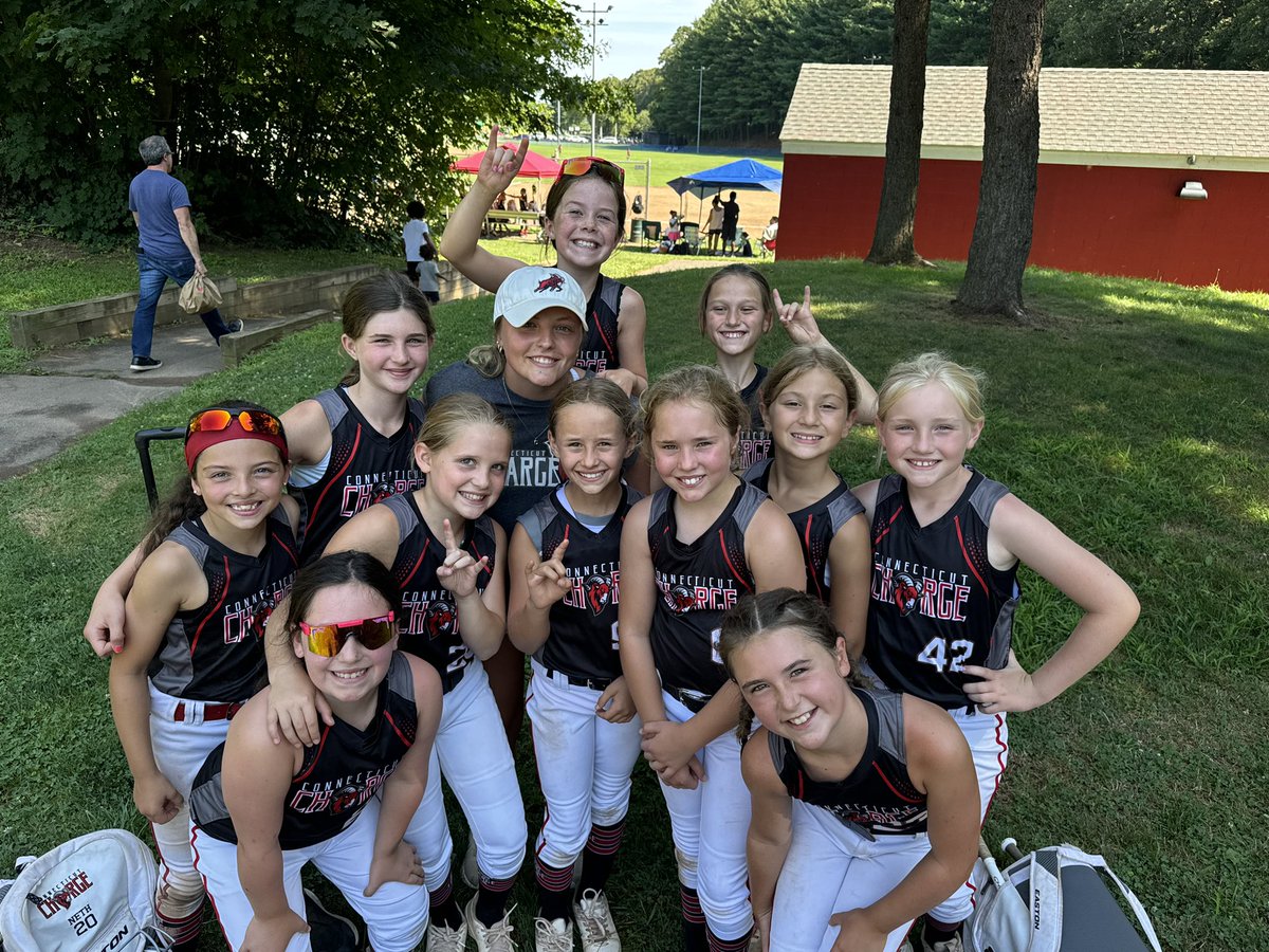 Caroline Cummings tweet media