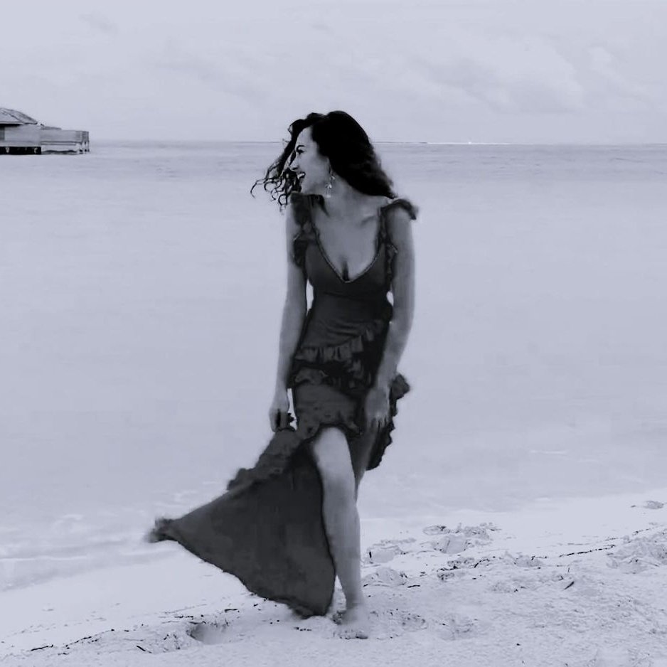 ErsteLiebee's tweet photo. Aura meselesi bu şekerim ✨💛
Queen 🧜‍♀️
#SuBurcuYazgıÇoşkun https://t.co/wUe2f2hWKy