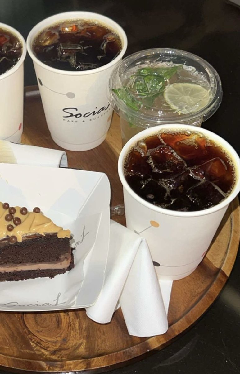 llilli92_'s tweet image. 