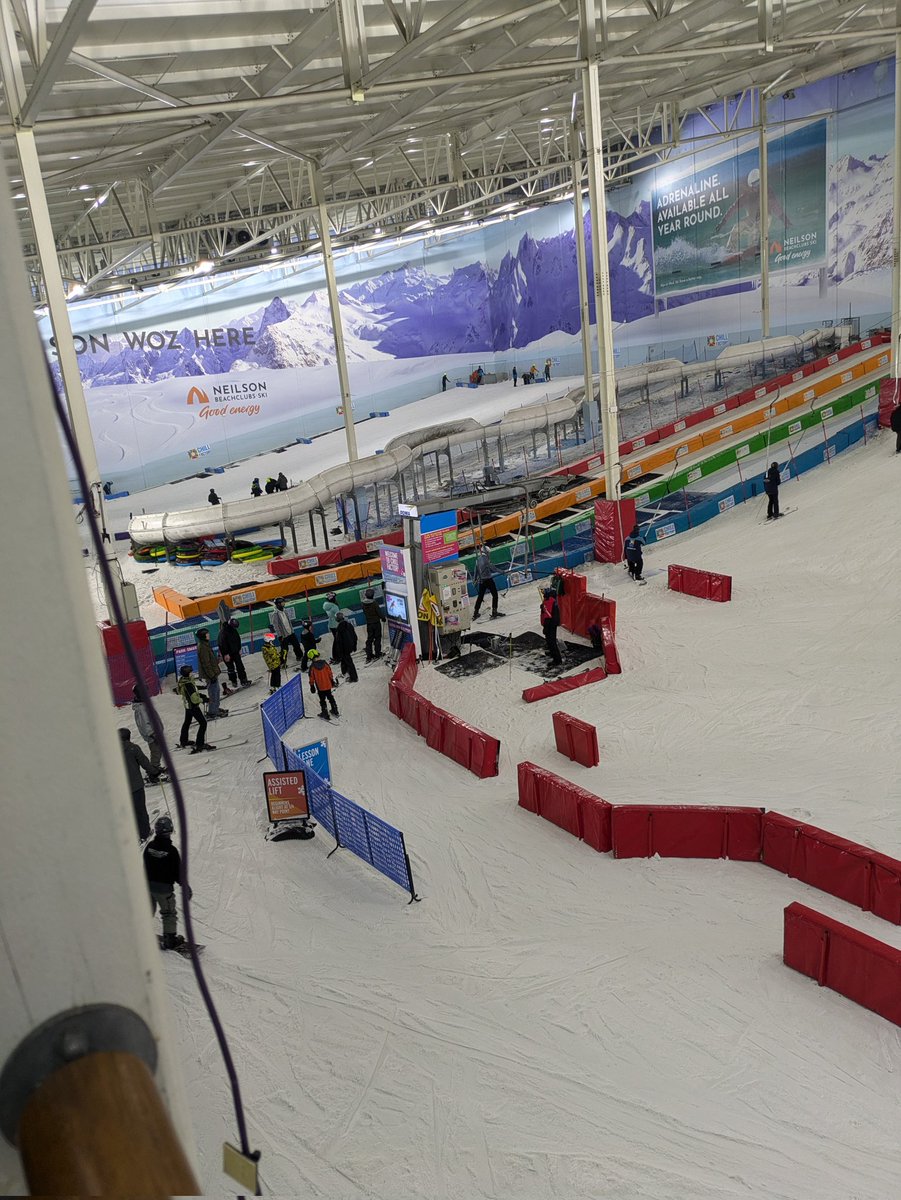 MissBreenCMA's tweet photo. Rewards events at the end of a very busy term. CMA Cinema, inflatables and a trip to the Chill Factore #CMAAspiringStars #Studentcharter #TheCMAWay #PersonalDevelopment @BrightFuturesET @CedarMount_BF https://t.co/R1Q0VZmnH4