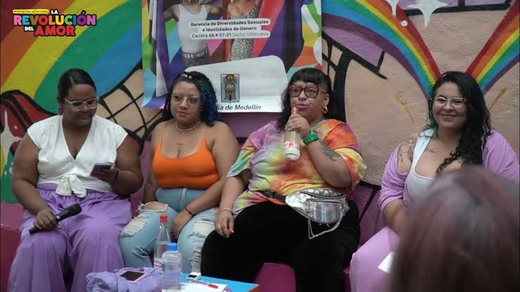 oel093's tweet photo. @MujeresJovenesF Quieren que todas las mujeres se vean así. https://t.co/oTd0V276l1