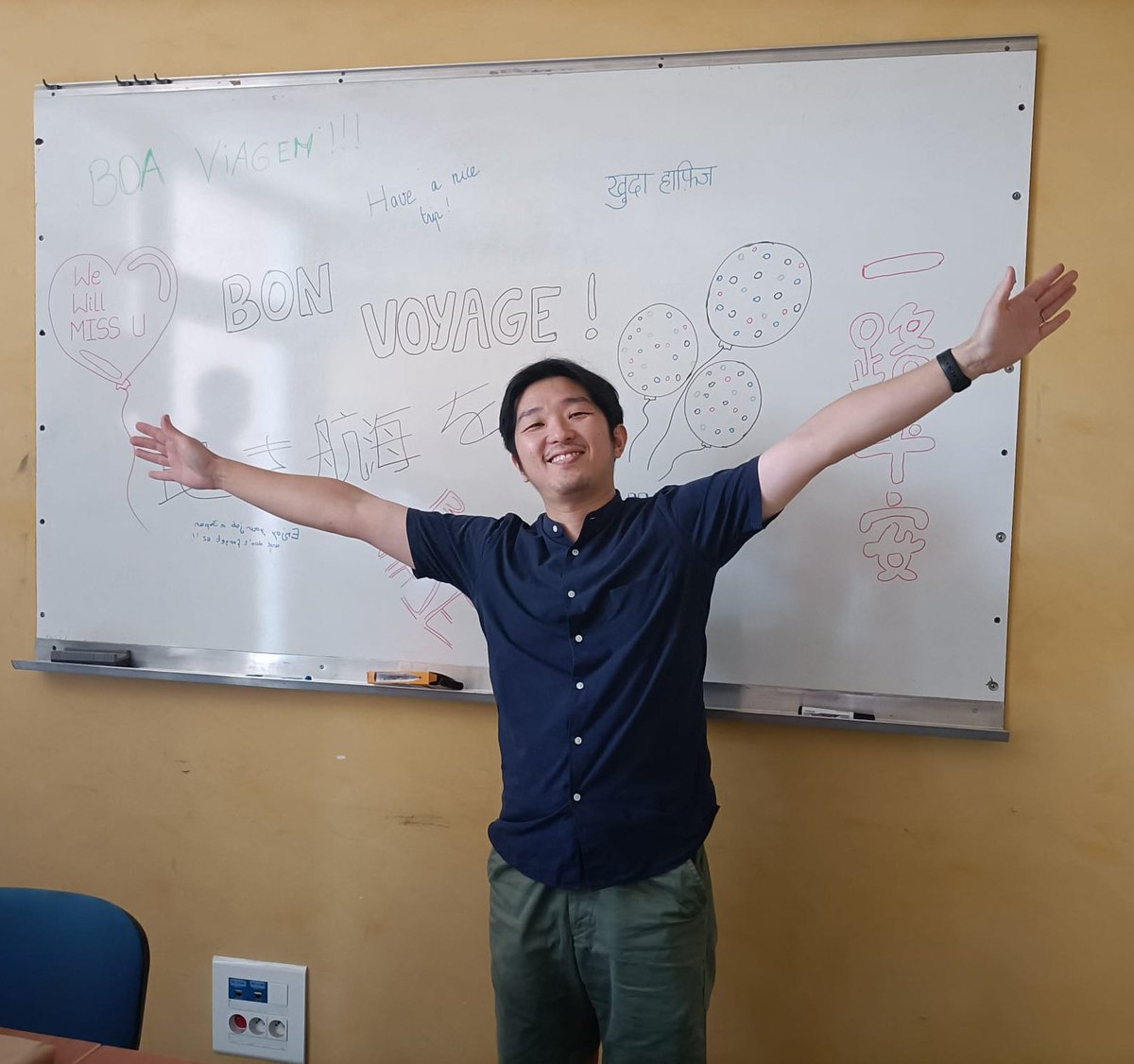 muskan_2310's tweet photo. Goodbyes are hard but I hope to meet you again. Cheers🍻 to your new beginnings Shunsuke @snabetter . Already missing you in the group @FeROS_Lab https://t.co/swaoZvlDdh
