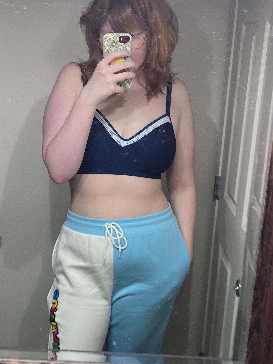 GirlieTree's tweet photo. Pay me! $Acacialaura #paypig #PayPay倍企画 #realpaypig #loyalpaypig #findomgodess #findomworship #findompaypig https://t.co/MVDd0J4ZTO