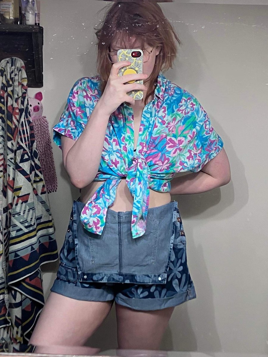GirlieTree's tweet photo. Pay me! $acacialaura #payme #realpaypig #cashappme #loyalpaypig #findom #findomgodess https://t.co/IbIeMgTd7x
