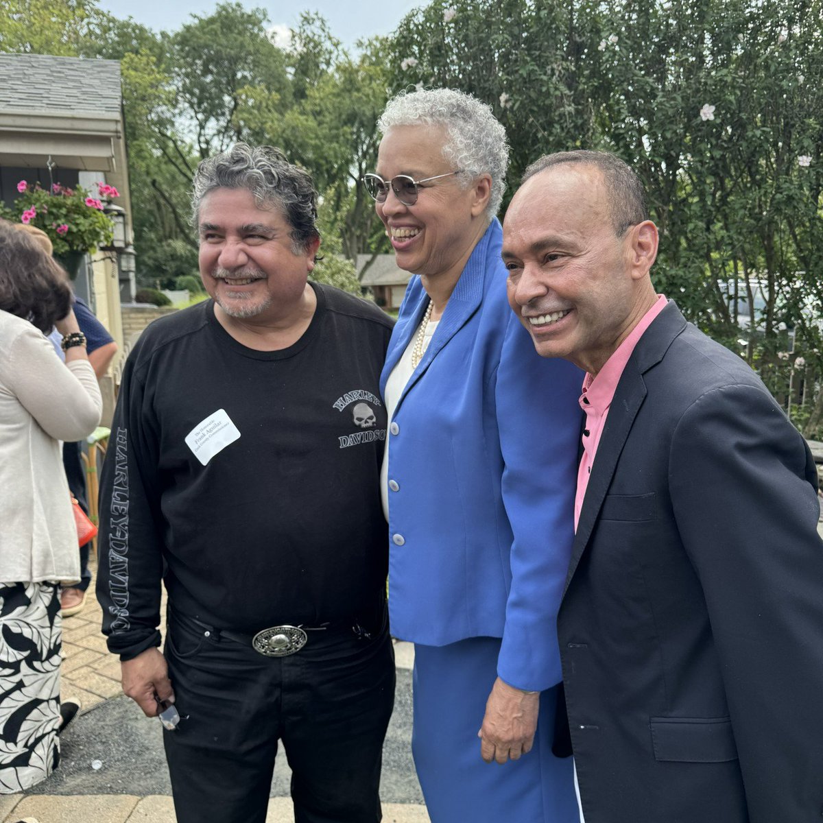 Luis V. Gutiérrez tweet media